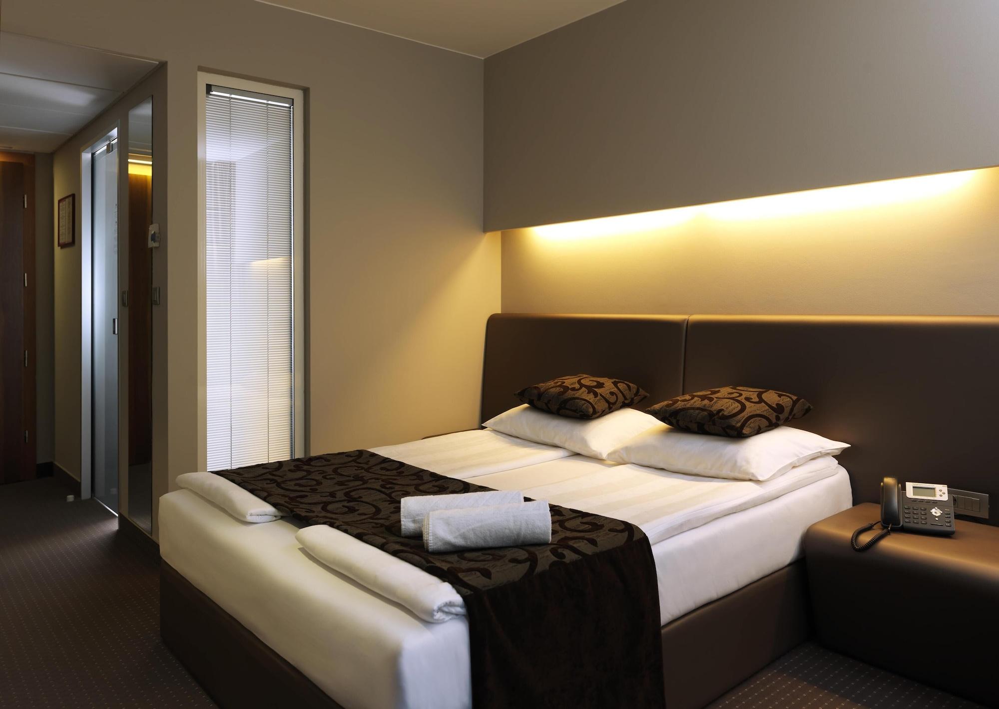 Hotel Thermana Park Lasko**** Superior Exterior photo